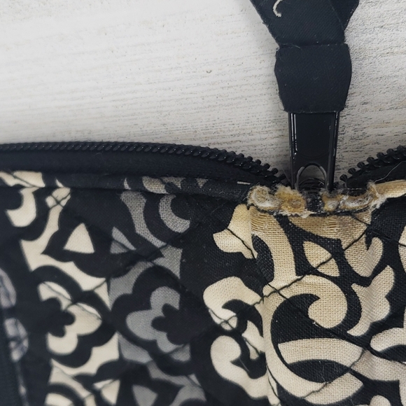 Loved Vera Bradley Canterbury Magenta fold zipup wristlet - Picture 5 of 12